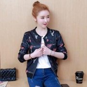 休闲外套韩款女装印花搭配什么裤子好看？__穿搭