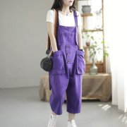 休闲宽松背带裤外套搭配什么裤子好看？__穿搭技