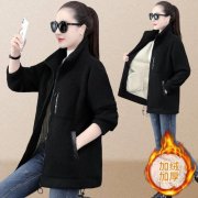 休闲秋冬女外套批发搭配什么裤子好看？__穿搭技