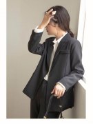 休闲西服女外套搭配什么裤子好看？__穿搭技巧
