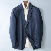 休闲西服样棉外套搭配什么裤子好看？__穿搭技巧