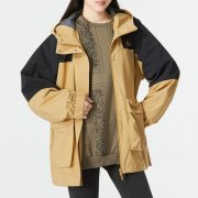 休闲运动服外套女装搭配什么裤子好看？__穿搭技