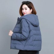 修身女款冬装棉衣外套搭配什么裤子好看？__穿搭
