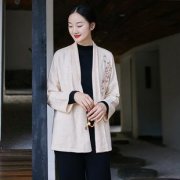 元素雅开衫外套搭配什么裤子好看？__穿搭技巧