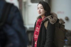周冬雨外套安生搭配什么裤子好看？__穿搭技巧