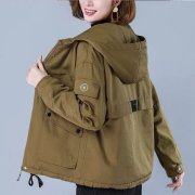 学生外套女装加厚搭配什么裤子好看？__穿搭技巧