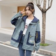 学生大款外套搭配什么裤子好看？__穿搭技巧__图