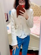 小香风外套短白色搭配什么裤子好看？__穿搭技巧