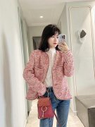 小香风外套紧身搭配什么裤子好看？__穿搭技巧