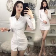 性感白色外套秋夜店搭配什么裤子好看？__穿搭技