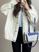 新买白色牛仔外套搭配什么裤子好看？__穿搭技巧
