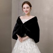 新娘外套能黑毛衣么搭配什么裤子好看？__穿搭技