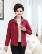 新款中老年女春秋外套搭配什么裤子好看？__穿搭