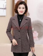 新款中老年秋装外套女搭配什么裤子好看？__穿搭