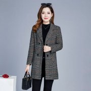 新款中长外套女装外套女装搭配什么裤子好看？