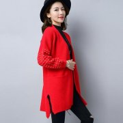 新款加厚开叉毛衣外套搭配什么裤子好看？__穿搭
