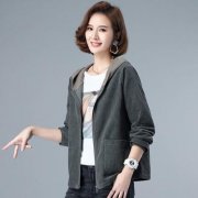 新款外套装搭配什么裤子好看？__穿搭技巧__图片