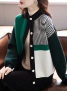 新款女针织外套批发搭配什么裤子好看？__穿搭技