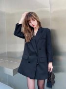 新款西装外套女士搭配什么裤子好看？__穿搭技巧