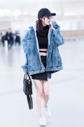 杨幂同款流苏牛仔外套搭配什么裤子好看？__穿搭