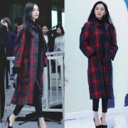 杨幂格子外套搭配什么裤子好看？__穿搭技巧__图