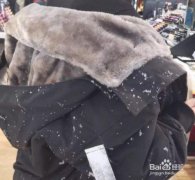 样可以让外套衣服不起毛子搭配什么裤子好看？