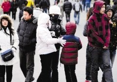 浙江几月份开始穿外套搭配什么裤子好看？__穿搭