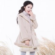 烟花烫毛呢外套搭配什么裤子好看？__穿搭技巧