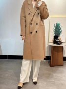 羊毛呢中长款外套搭配什么裤子好看？__穿搭技巧