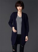 羊毛衫外套女装中长款搭配什么裤子好看？__穿搭