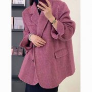 羊绒外套韩版女小款搭配什么裤子好看？__穿搭技