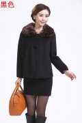 羊绒短装女外套毛领搭配什么裤子好看？__穿搭技