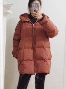 羽绒服外面做外套搭配什么裤子好看？__穿搭技巧