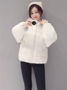 羽绒棉短款外套搭配什么裤子好看？__穿搭技巧