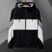 衣服内黑外白外套搭配什么裤子好看？__穿搭技巧