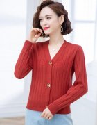 针织外套女装春款及搭配什么裤子好看？__穿搭技
