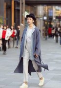针织外套街拍搭配什么裤子好看？__穿搭技巧__图