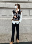 针织背心外套裤子搭配什么裤子好看？__穿搭技巧