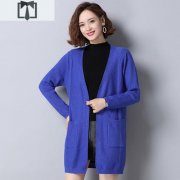 针织衫外套开衫女中长搭配什么裤子好看？__穿搭