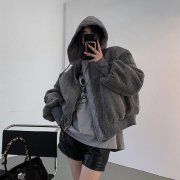 长卫衣短外套搭配什么裤子好看？__穿搭技巧__图