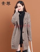 长款外套毛衣内颜色搭配什么裤子好看？__穿搭技