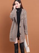 长款外套长款毛衣外套搭配什么裤子好看？__穿搭