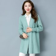 长款毛衣可以短外套搭配什么裤子好看？__穿搭技
