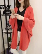 长款毛衣开衫外套搭配什么裤子好看？__穿搭技巧