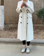 长款白外套搭配什么裤子好看？__穿搭技巧__图片