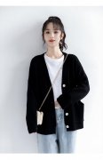 长款黑色毛衣外套搭配什么裤子好看？__穿搭技巧