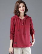 长袖t恤外套女搭配什么裤子好看？__穿搭技巧_
