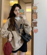 长袖女外套搭配什么裤子好看？__穿搭技巧__图片